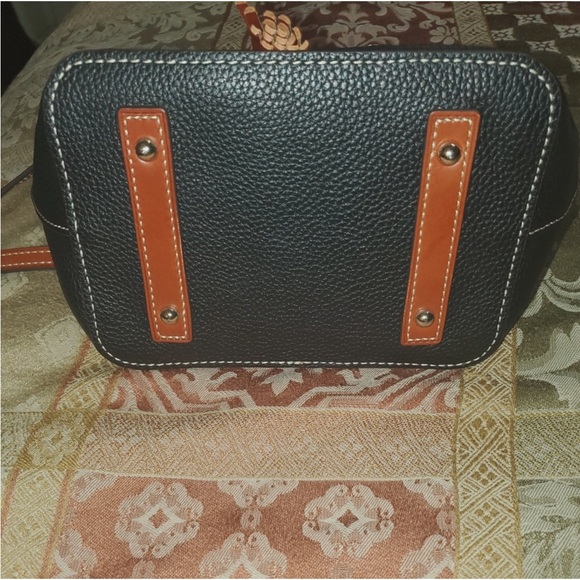 Kendall Drawstring Crossbody - Picture 3 of 5